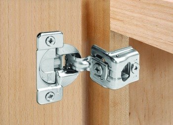 Wrap Around Hinge, 108° Wrap, Grass TEC Face Frame - Soft Close 1-1/4" Overlay, Press-fit; Model 02910A-15